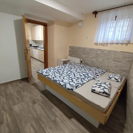 Apartma Valentyna Rob